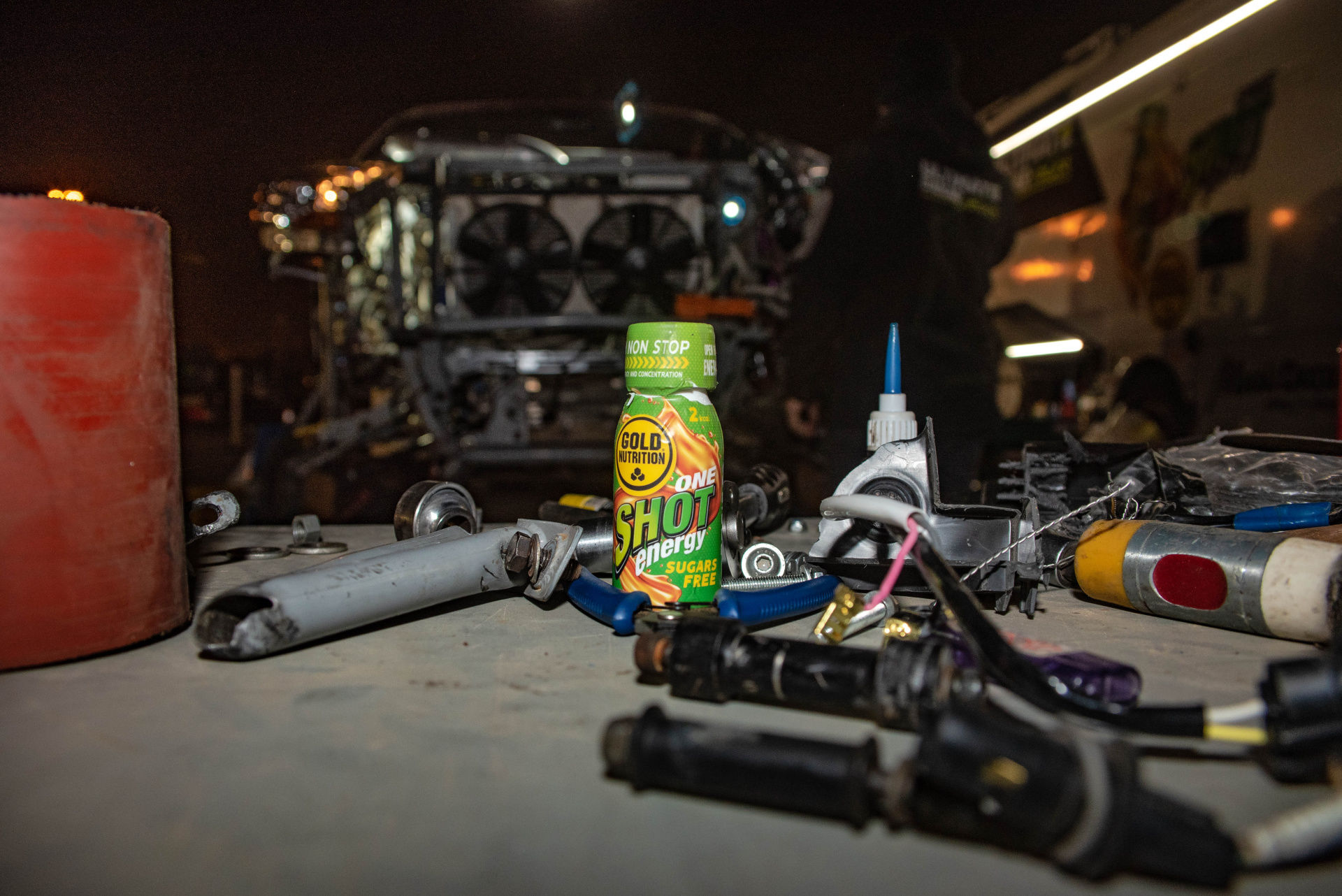 “Rest day” turns into heroic fight for Ultimate Dakar