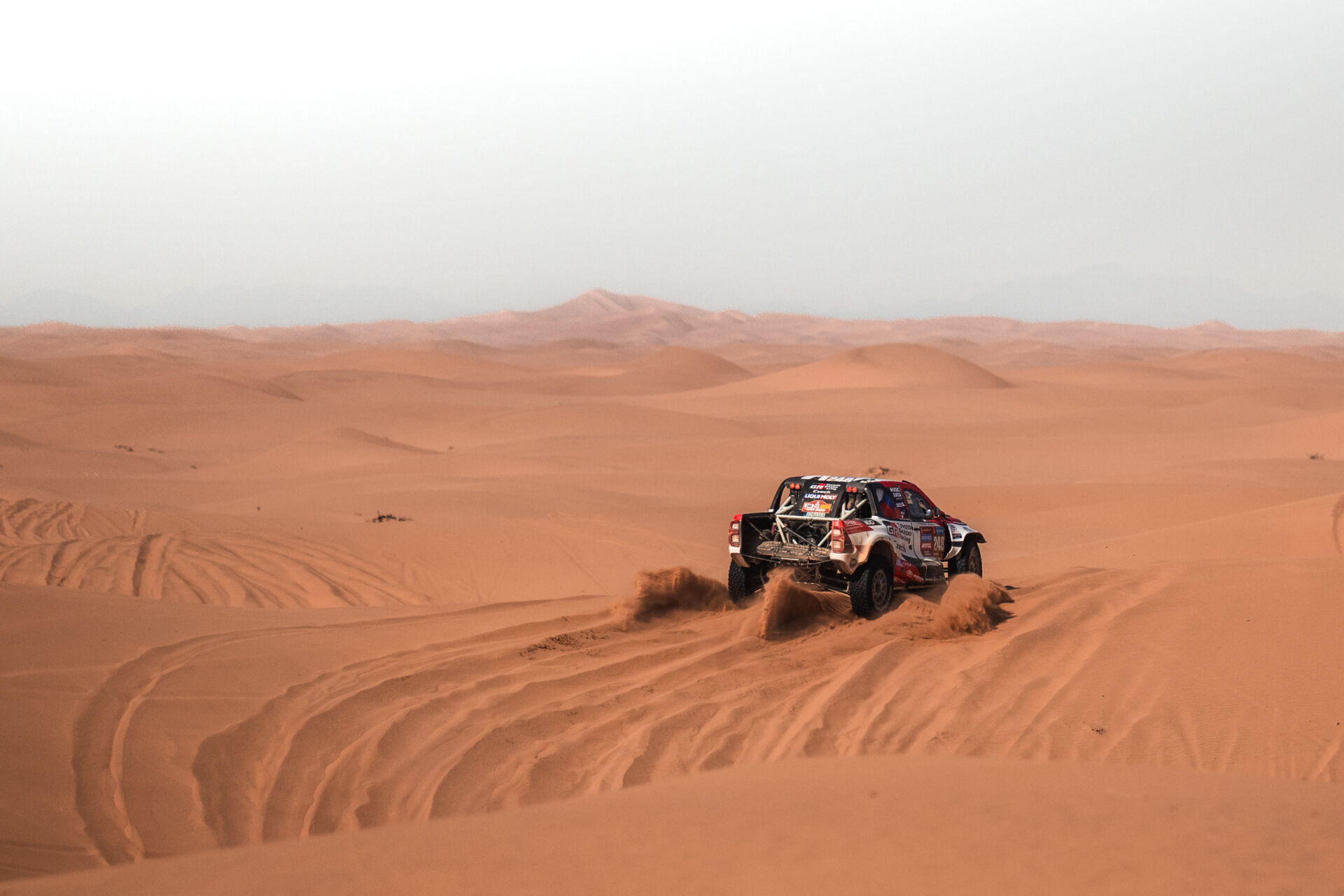 Dakar 2024: First dunes for Ourednicek and Kripal in Toyota Hilux T1+