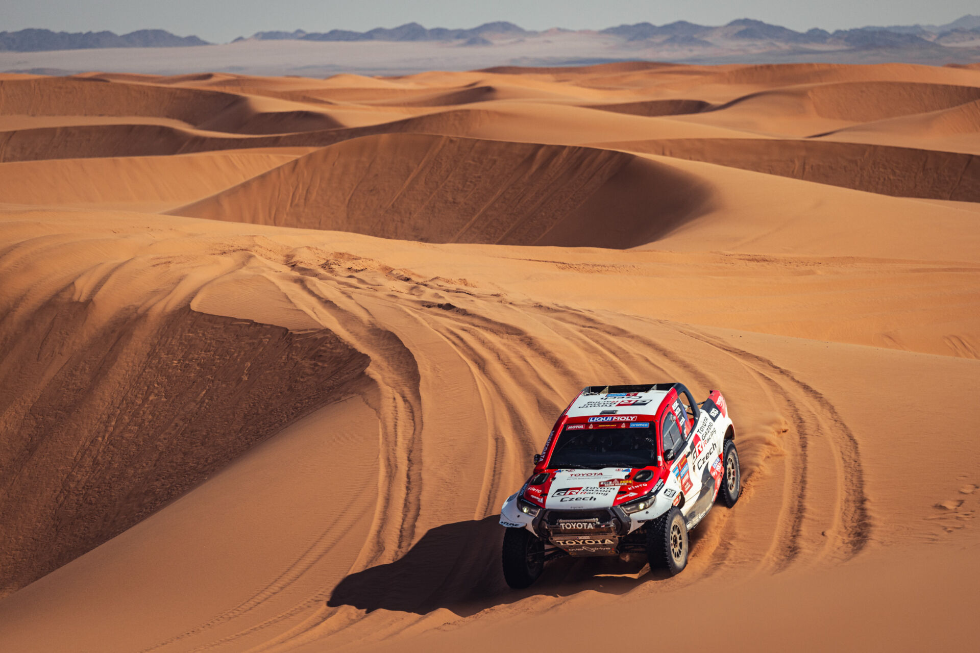Dakar 2024: First dunes for Ourednicek and Kripal in Toyota Hilux T1+