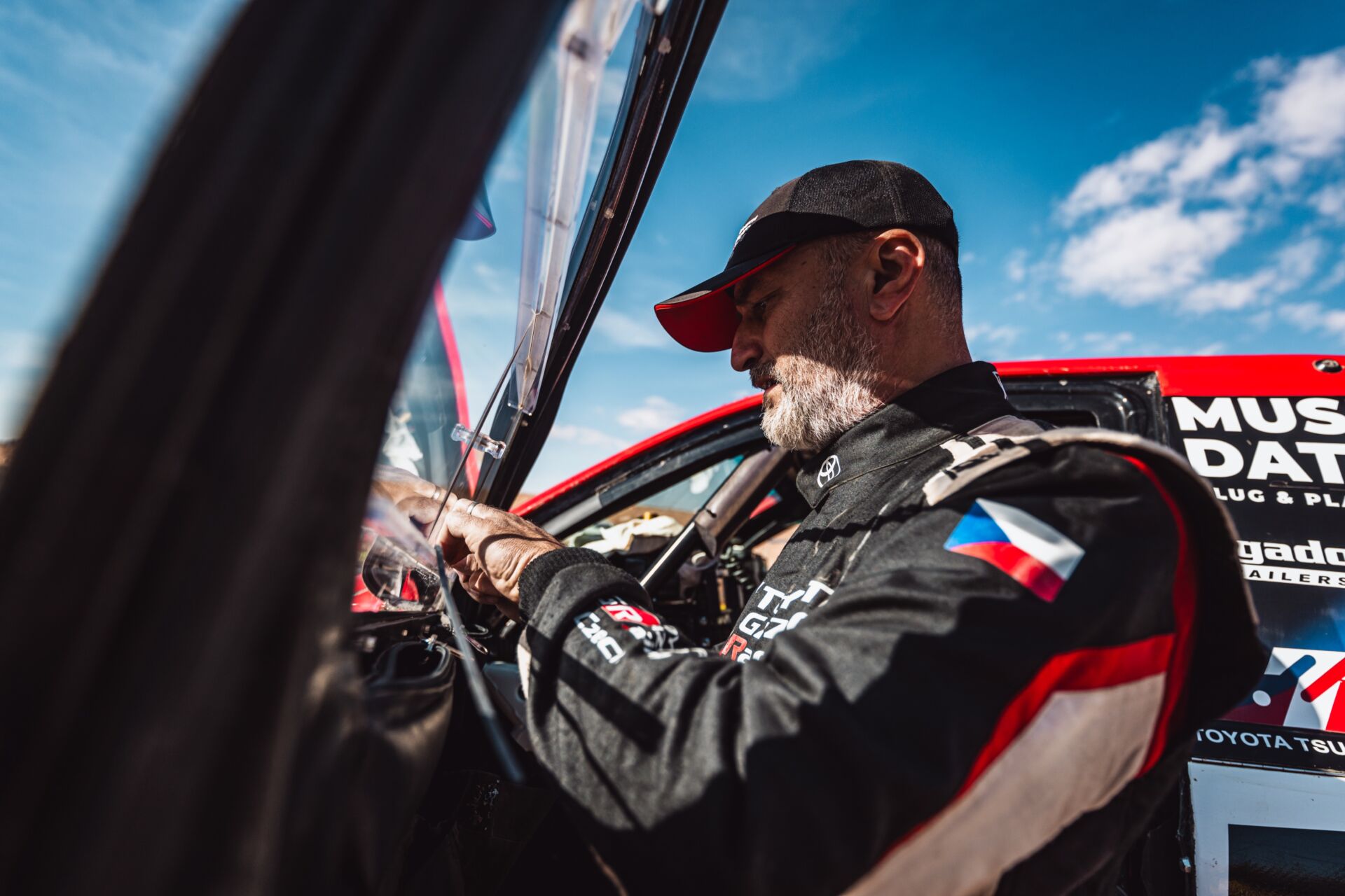 Dakar 2024: Smooth day and good pace for Ourednicek and Kripal