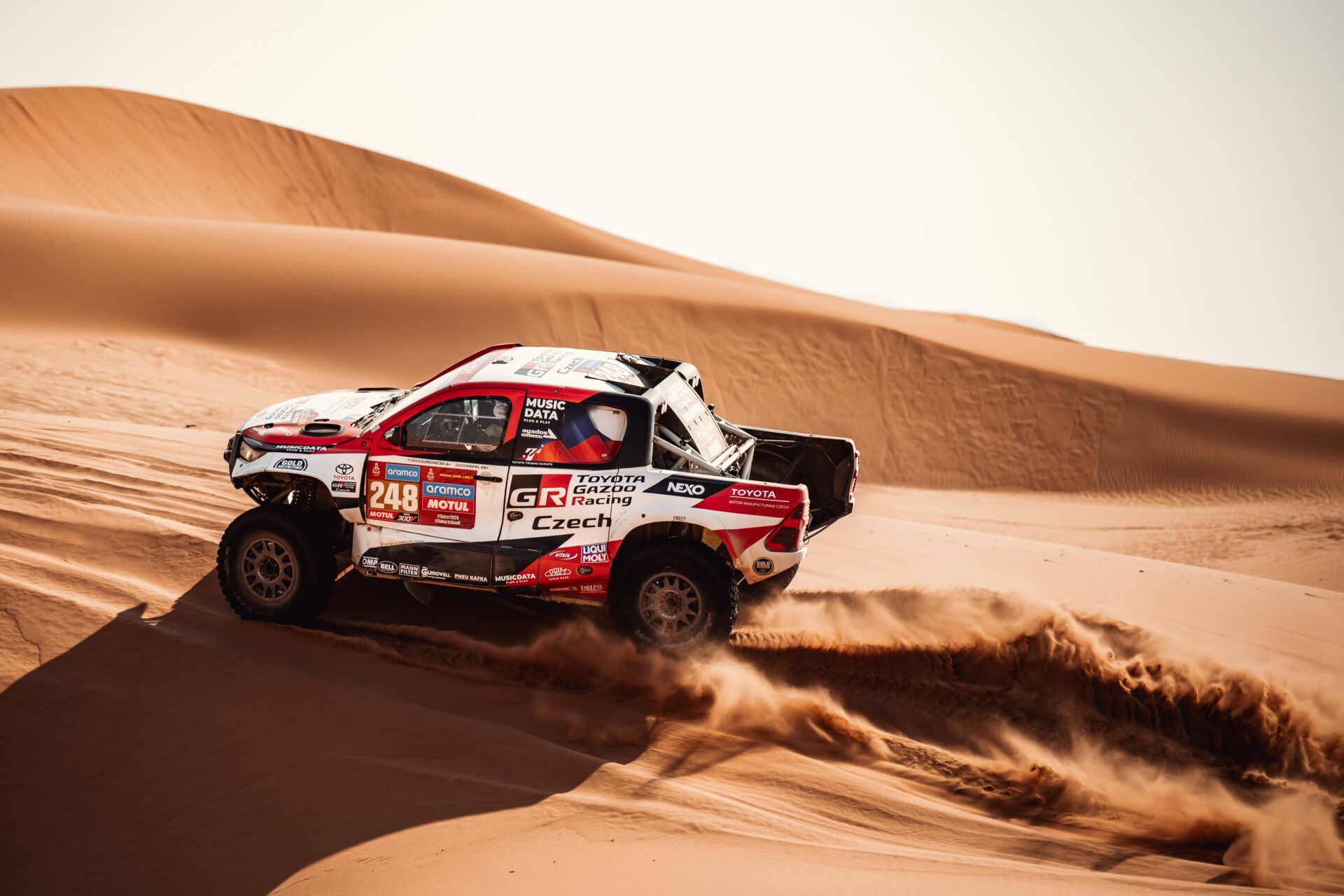Dakar 2024: First dunes for Ourednicek and Kripal in Toyota Hilux T1+