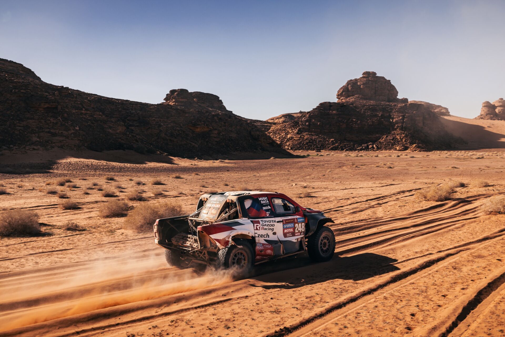Dakar 2024: Challenging day but good result for Ourednicek and Kripal