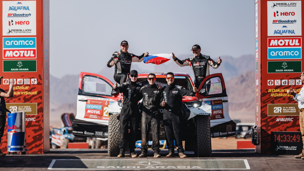 Dakar 2024: Excellent pace and scary moment for Toyota Gazoo Racing Czech in prologue
